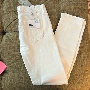 NWT Paige Denim Skyline Ankle Peg Size 28 Optic White
